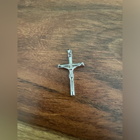 Other - Silver Cross Pendant
